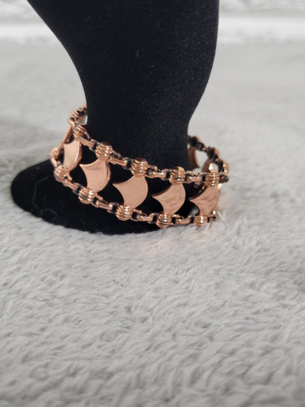 Vintage Mid Century Modern Rose Gold Tone Scalloped Panel Link Bracelet B15E